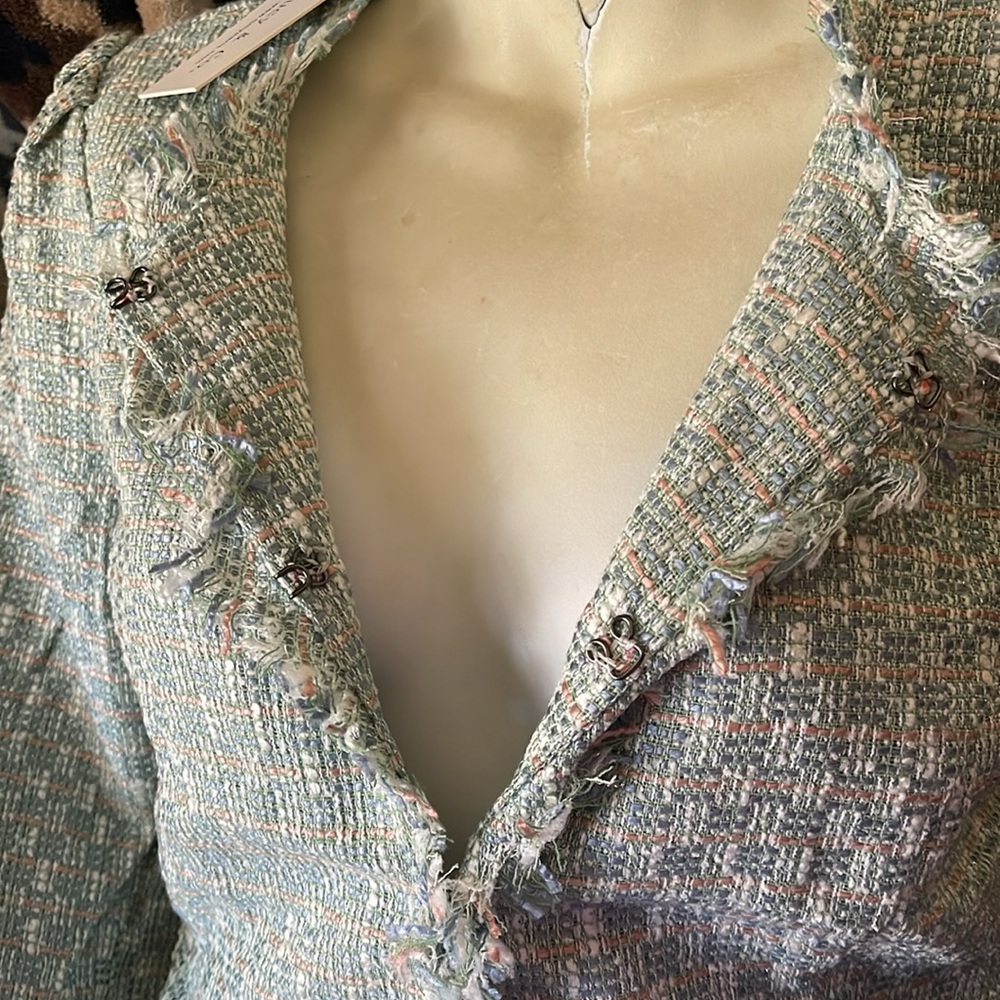 Blue Cropped Blazer with Textured Fabric - Picture 7 of 7